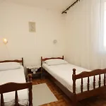 Apartman By The Sea Verunic, Dugi Otok - 8104 Veli Rat