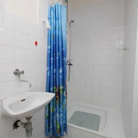 By The Sea Verunic, Dugi Otok - 8104 Apartment Veli Rat