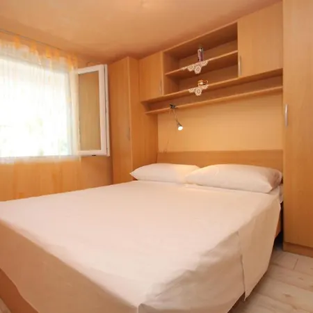 Διαμέρισμα By The Sea Verunic, Dugi Otok - 8104 Veli Rat