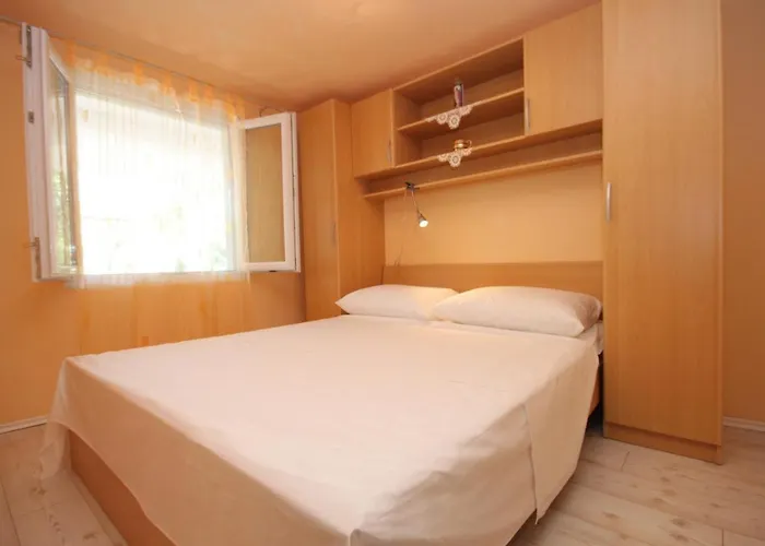 Apartman By The Sea Verunic, Dugi Otok - 8104 Veli Rat