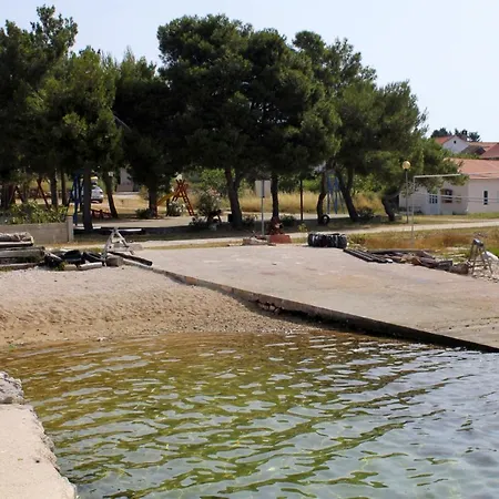 Apartment By The Sea Verunic, Dugi Otok - 8104