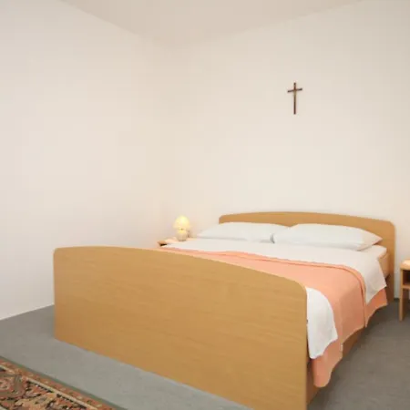 By The Sea Verunic, Dugi Otok - 8104 Apartment *